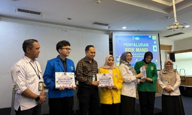 
					Pencairan Beasiswa Bidikmanis Mahasiswa UNM 2025 Berlangsung Tertib di Bank BJB Depok