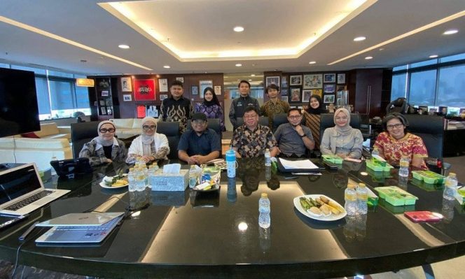 
					Mahasiswa UNM Tunjukkan Inovasi Bisnis di Program BOOST 2025