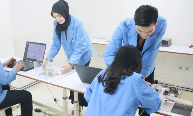 
					Mahasiswa UNM Lolos PIMNAS 2025, Bukti Keunggulan Kampus Digital Bisnis