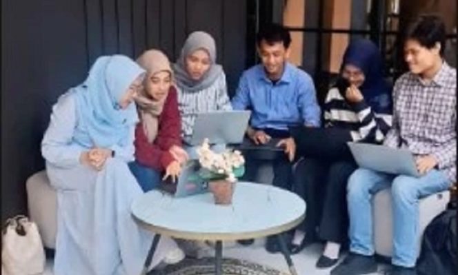 
					Di Balik Lulus Tepat Waktu, Ada Kerja Sunyi Para Dosen