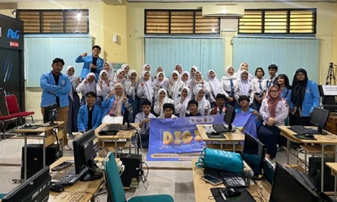 
					Pelatihan Figma & AI untuk Siswa SMKN 10 Jakarta