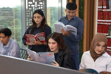 Kecepatan dan Skala Produksi Konten