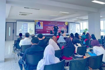 UNM Kampus Jatiwaringin Kupas Tren AI Global 2026