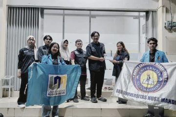 BEM Universitas Nusa Mandiri Salurkan Donasi