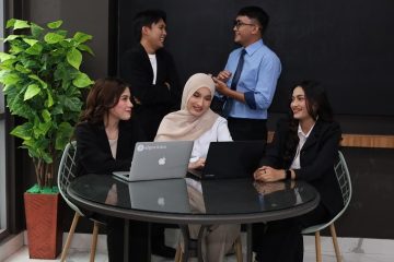 Modal Tipis Bukan Alasan, Mahasiswa Bisa Mulai Bisnis dari Skill Mulai dari Skill, Bukan dari Uang