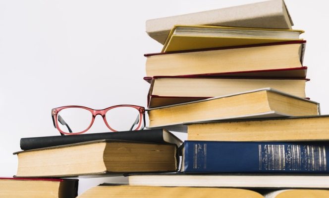 
Saat Algoritma Menguji Iman, Kampus dan Pustakawan Harus Turun Tangan