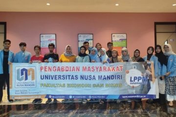 Mahasiswa dan Dosen Prodi Manajemen UNM Latih Remaja Depok