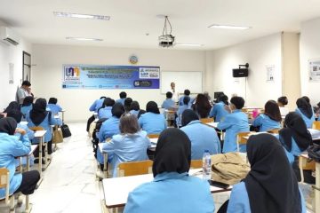 FEB UNM Siapkan Lulusan Siap Industri