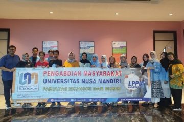 Dosen UNM Latih Manajemen Usaha Komunitas
