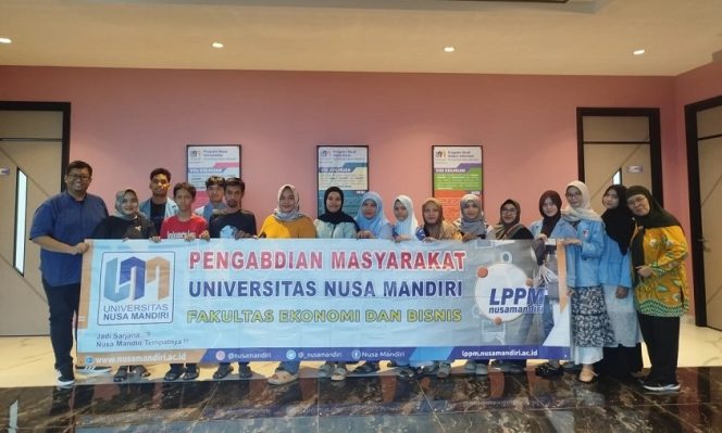 
Pemuda Depok Belajar Bisnis Mikro, Dosen UNM Latih Manajemen Usaha Komunitas