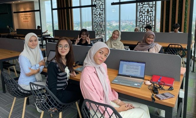 
Belajar Manajemen Jangan Hanya di Kelas, Saatnya Terjun ke Dunia Nyata