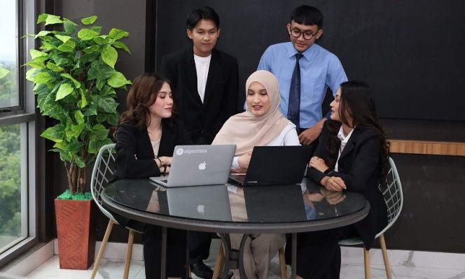 
					Campus Hiring UNM x Adconnect Asia Dibuka, Mahasiswa Bisa Magang Sekaligus Bangun Karier Digital
