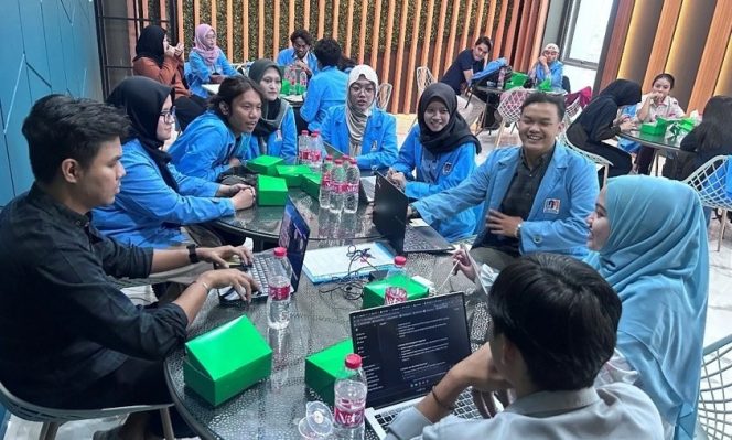 
					Masih Takut Kuliah Mahal? FEB UNM Bisa Dicicil dan Bebas Uang Gedung!