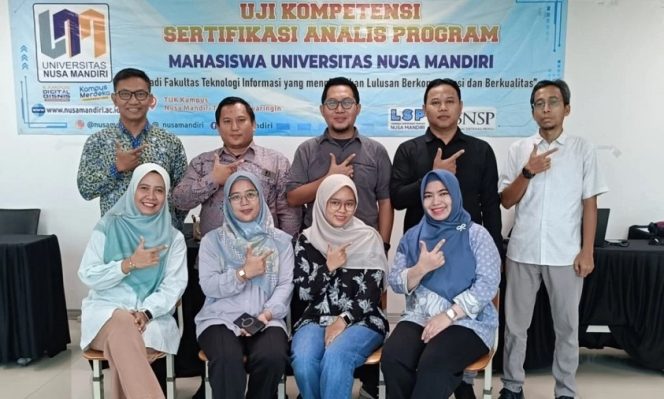 
					Siap Kerja Global! Mahasiswa FTI UNM Jalani Sertifikasi Kompetensi Analis Program