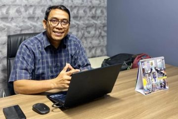 Enam Tahun Kejar Gelar Doktor