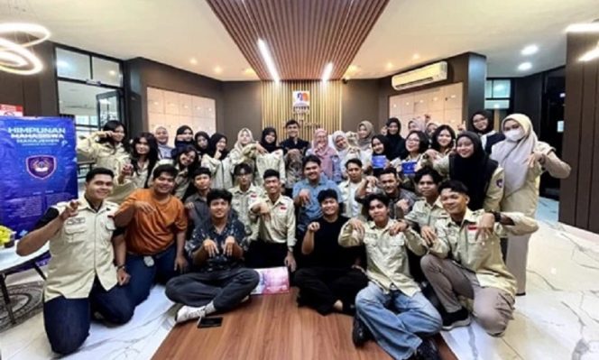 
					Mahasiswa Manajemen UNM Jadi Ketua Himpunan, Gen Z Masih Takut Organisasi?