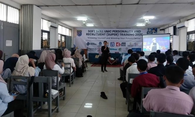 
					Lulusan SMK Siap Kerja atau Cuma Modal Ijazah? Dosen UNM Bongkar Skill Wajib Gen Z!
