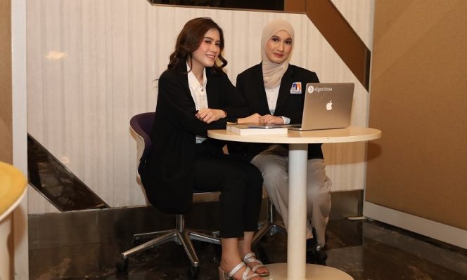 
					Gelar S1 Tak Lagi Cukup? S2 Universitas Nusa Mandiri Jadi Jawaban Hadapi Persaingan Kerja