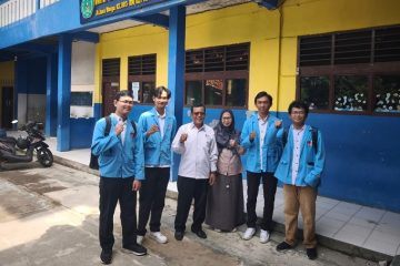 Mahasiswa UNM Kenalkan Literasi AI ke Siswa SMP