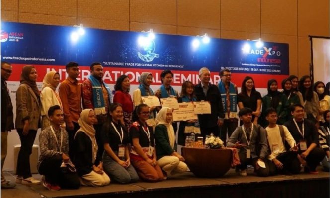 
					Kuliah Jangan Cuma Duduk di Kelas, Berani Cari Pengalaman!
