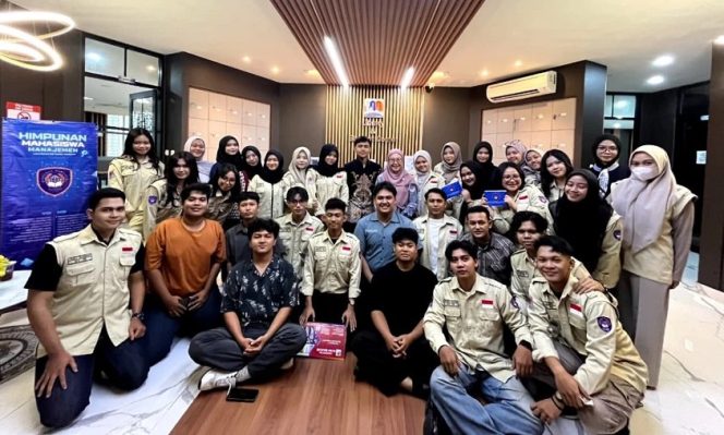 
					HIMMA FEB UNM Cetak Pemimpin Muda Digital, Siap Kuasai Dunia Kerja Masa Depan