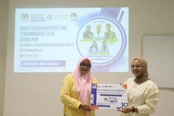 UNM Serahkan Website PKK Cipinang Melayu