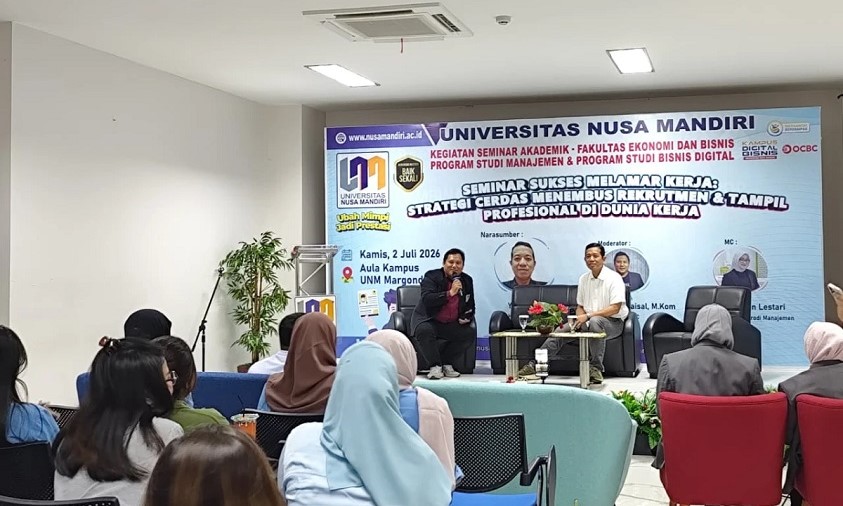 Mahasiswa Universitas Nusa Mandiri Belajar Strategi