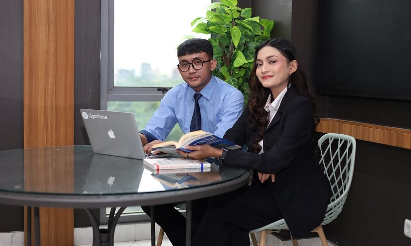 Mahasiswa akan mempelajari berbagai bidang penting