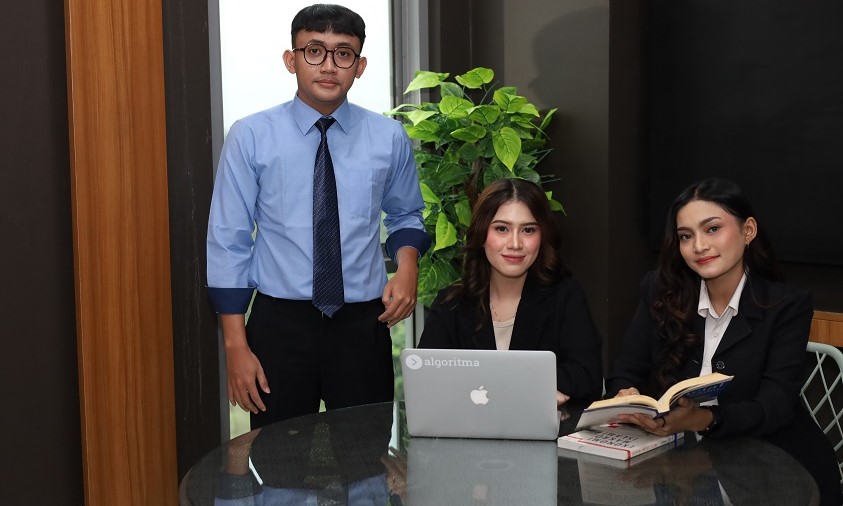 IEP 3+1 FEB Universitas Nusa Mandiri