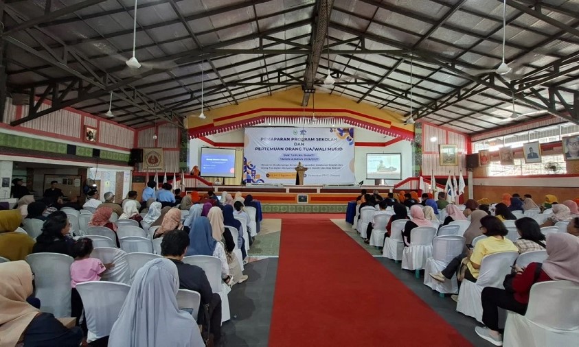 UNM Gandeng SMK Taruna Bhakti, Bekali Orang Tua Siapkan Gen Z Hadapi Dunia Kerja UNM Gandeng SMK Taruna Bhakti