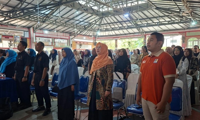 Gen Z Tak Cukup Diawasi, Harus Didampingi! UNM Ungkap Cara Menyiapkan Generasi Siap Karier UNM Ungkap Cara Menyiapkan Generasi Siap Karier