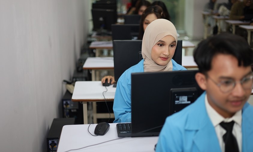 AI Makin Cepat, Kuliah Informatika Tetap Jadi Kunci Karier Digital Kuliah Informatika Tetap Jadi Kunci Karier Digital