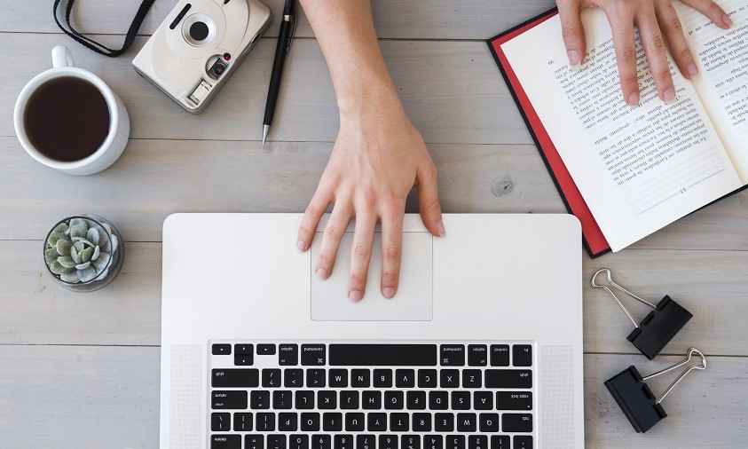 Aktivitas Penulisan Jurnal yang Dapat Dibantu oleh AI