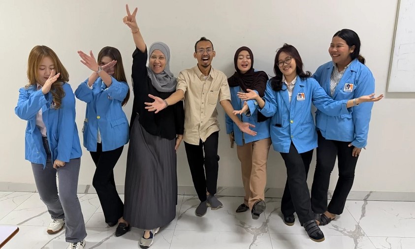 Mahasiswa Universitas Nusa Mandiri Kembangkan Cooler Bag Sabut Kelapa Mahasiswa Universitas Nusa Mandiri Kembangkan Cooler Bag