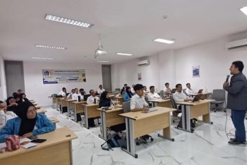 UNM Bekali Mahasiswa Magister Bahasa Inggris