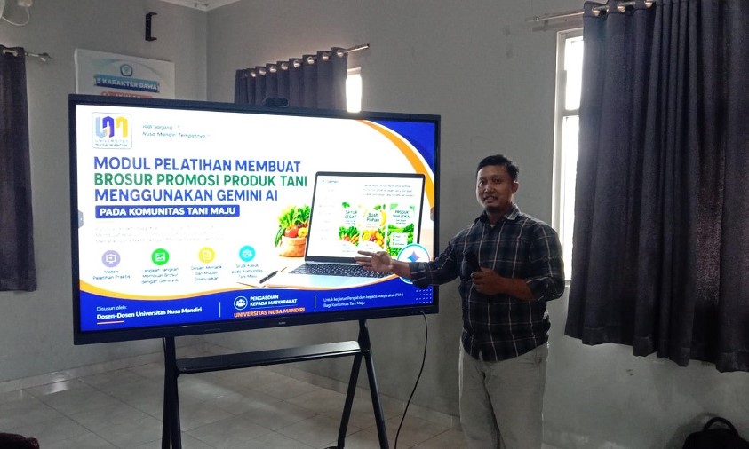 Dosen Universitas Nusa Mandiri Latih Komunitas Tani Maju Buat Brosur Promosi Pakai Gemini AI Dosen Universitas Nusa Mandiri Latih Komunitas Tani Maju