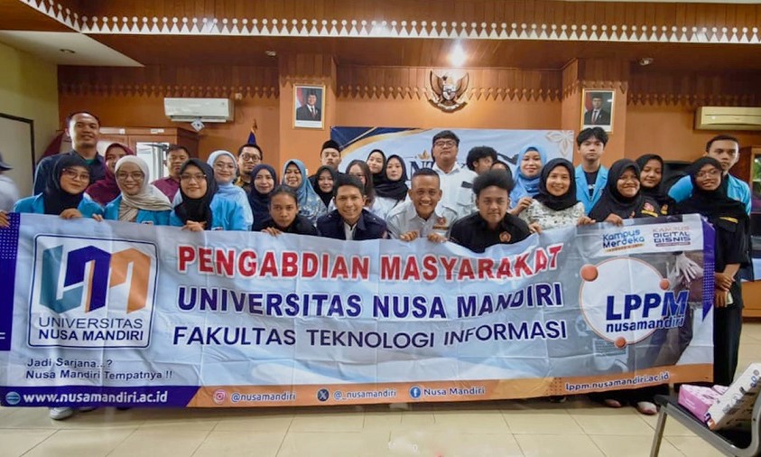 Dosen UNM Latih Pemuda Karang Taruna