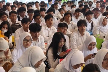 Rancang Bisnis dan Karier Sejak Masa Orientasi