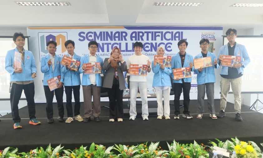 Sembilan Kategori Penghargaan UNM, Dorong Mahasiswa Torehkan Prestasi Sembilan Kategori