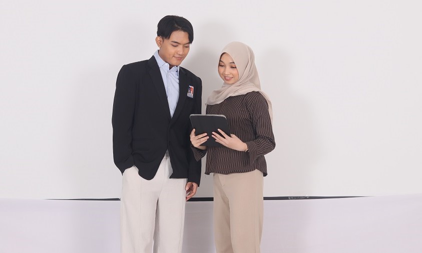 Prodi Manajemen UNM Tekankan Pentingnya Sikap Kritis Mahasiswa Hadapi AI Prodi Manajemen UNM Tekankan Pentingnya Sikap Kritis